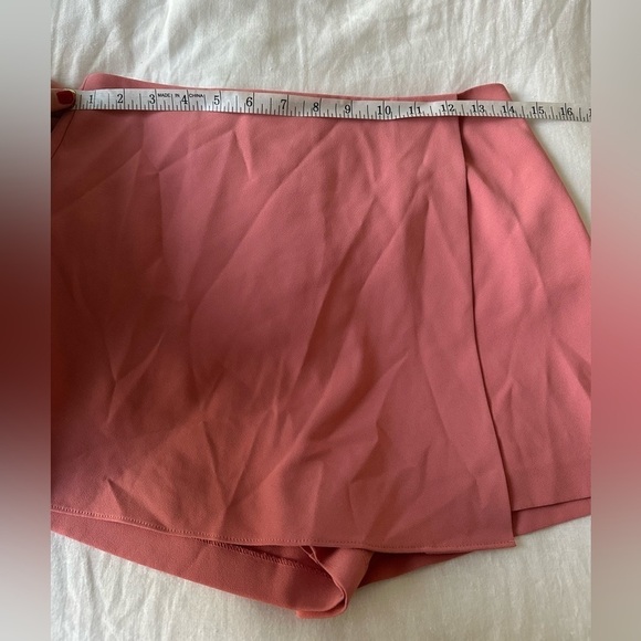 NWOT Alice + Olivia Carletta Skort in size 4 - Picture 10 of 10